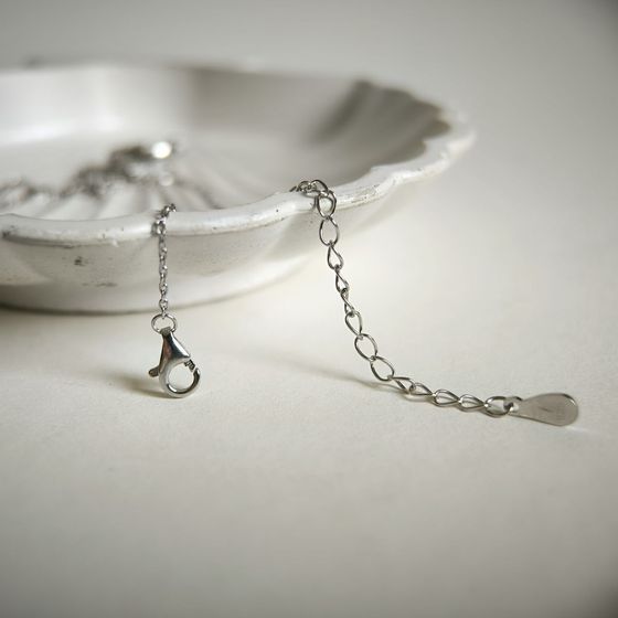 Серебряное колье с фианитами