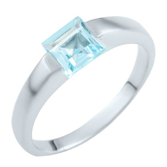 Серебряное кольцо с топазом