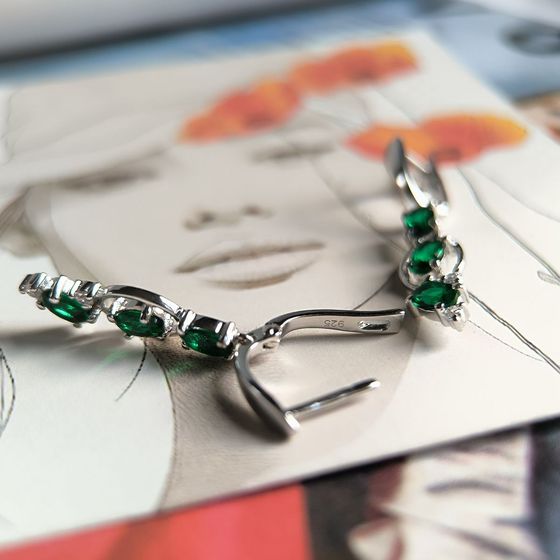 Серебряные серьги с изумрудом nano 2.338ct