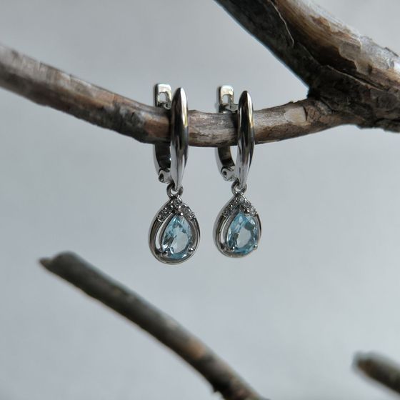 Серебряные серьги с топазом 1.777ct