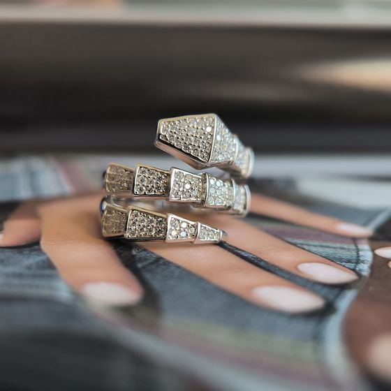 Серебряное кольцо с фианитами