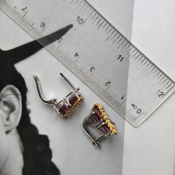 Серебряные серьги с рубином 4.188ct