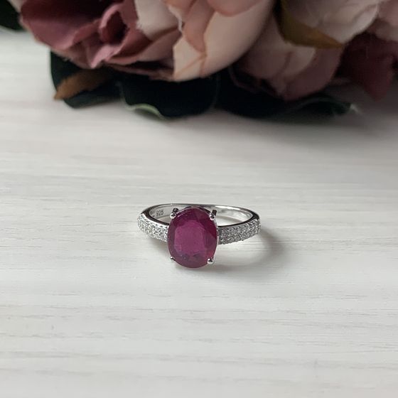 Серебряное кольцо с рубином