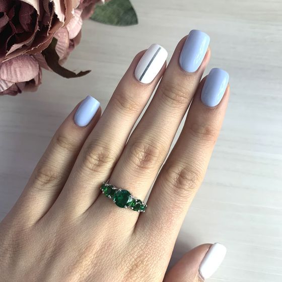 Серебряное кольцо с изумрудом nano 1.9ct