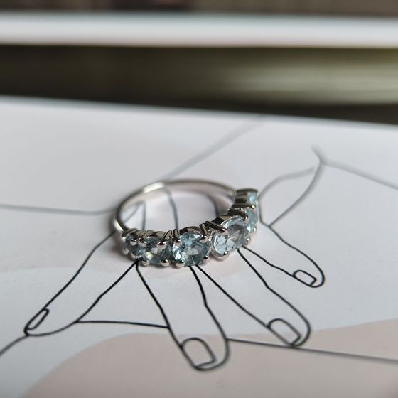 Серебряное кольцо с топазом 2.775ct
