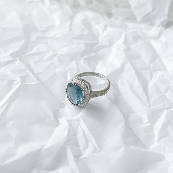 Серебряное кольцо с топазом Лондон Блю 4.973ct