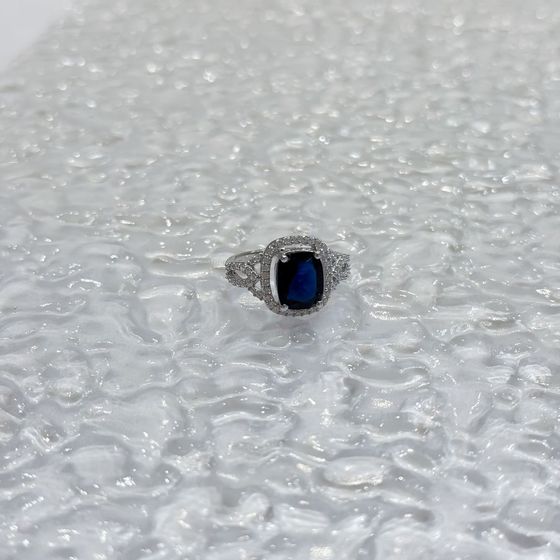 Серебряное кольцо с сапфиром nano 3.533ct