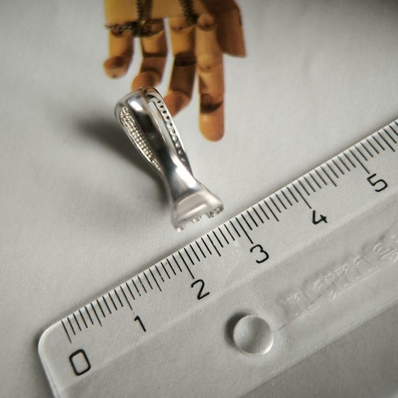 Серебряное кольцо с фианитами