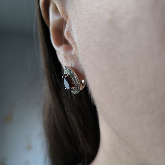 Серебряные серьги с гранатом 4.434ct