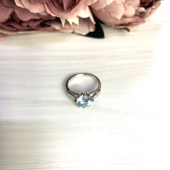 Серебряное кольцо с топазом 2.321ct