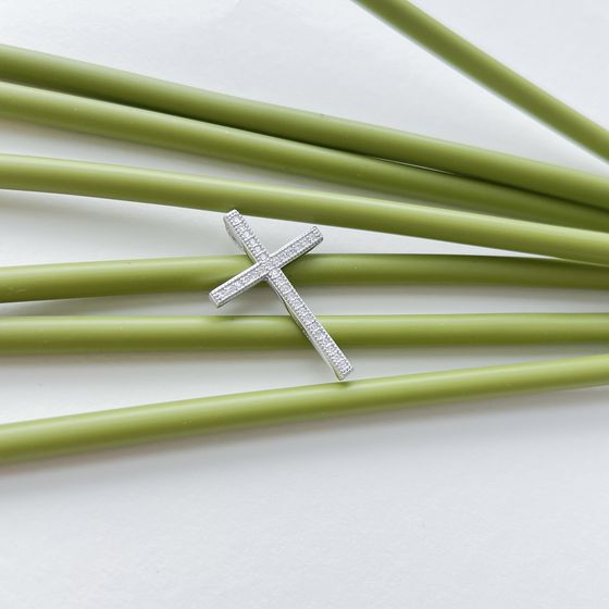 Серебряный крестик с фианитами