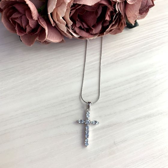 Серебряный крестик с топазом 1.98ct