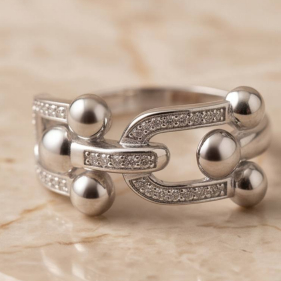 Серебряное кольцо с фианитами 0.16ct
