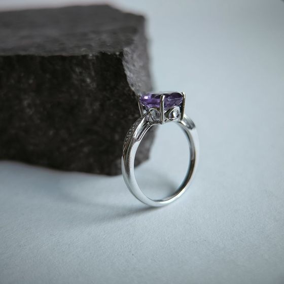 Серебряное кольцо с аметистом