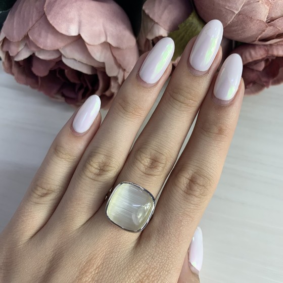 Серебряное кольцо с кошачьим глазом