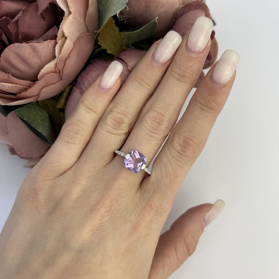 Серебряное кольцо с аметистом 2.906ct