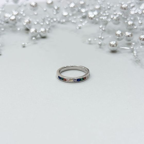 Серебряное кольцо с фианитами