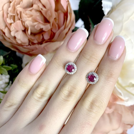 Серебряные серьги с рубином 1.565ct