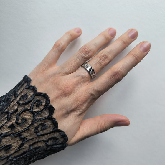 Серебряное кольцо без камней