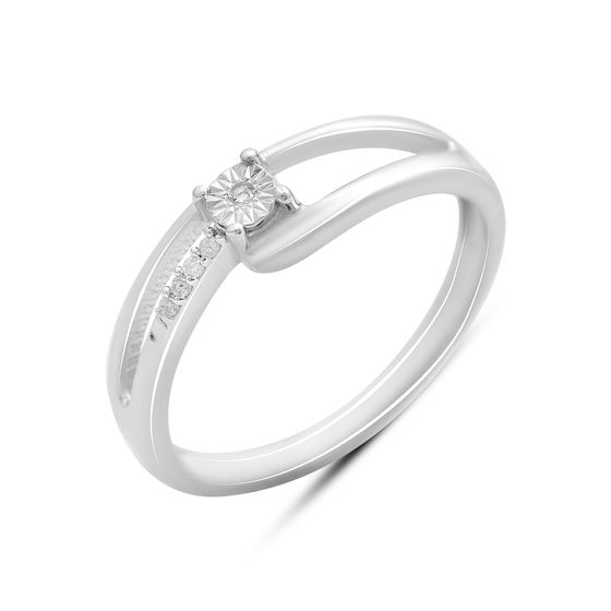 Серебряное кольцо с бриллиантом, фианитами