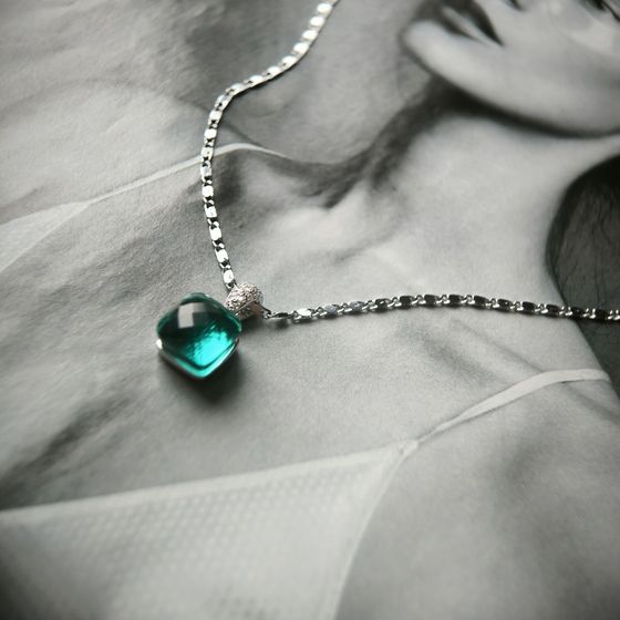 Серебряная подвеска с фианитами