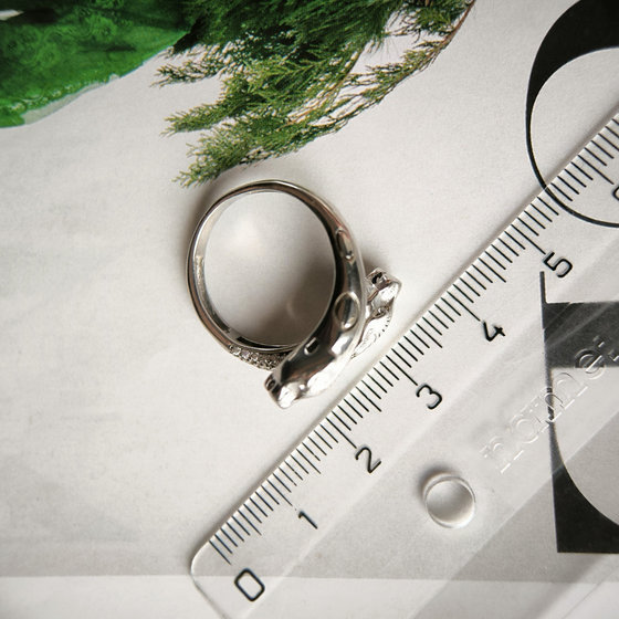 Серебряное кольцо с фианитами