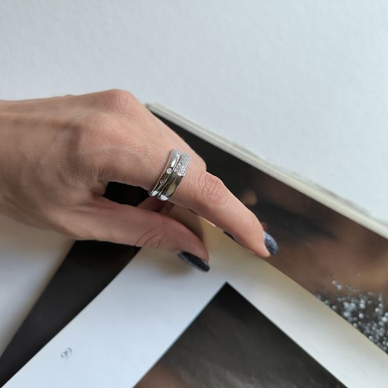 Серебряное кольцо с фианитами