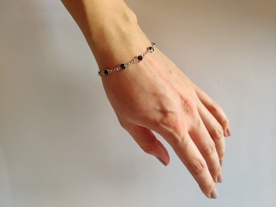 Серебряный браслет с гранатом 6.56ct