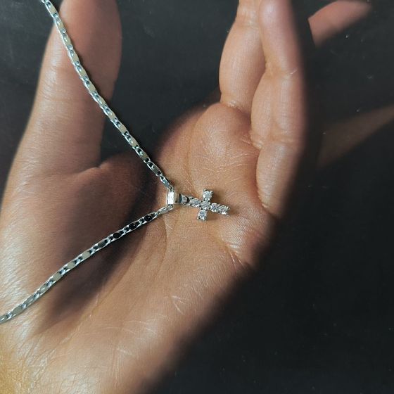 Серебряный крестик с фианитами