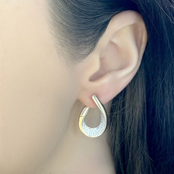Золотые серьги с фианитами 1.2ct