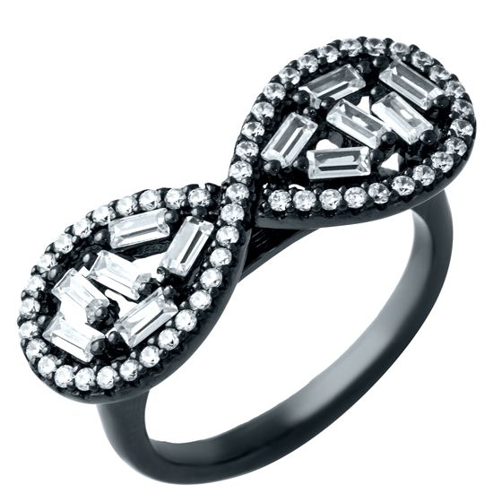 Серебряное кольцо с фианитами