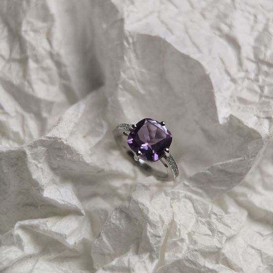 Серебряное кольцо с аметистом 3.923ct