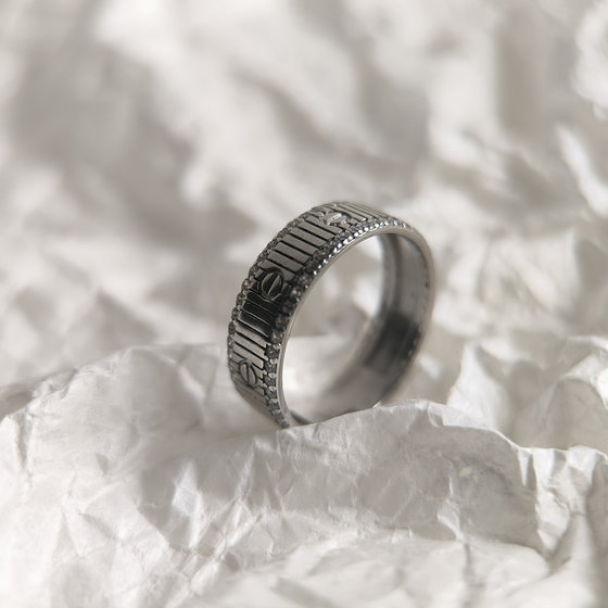 Серебряное кольцо с фианитами