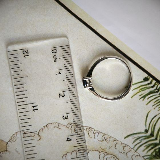 Серебряное кольцо с сапфиром 0.65ct