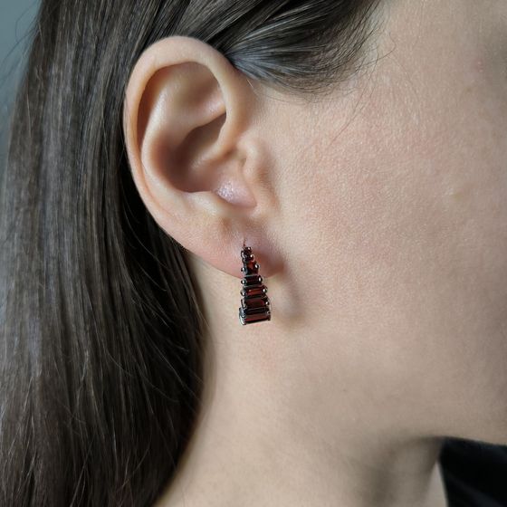Серебряные серьги с гранатом 4.56ct