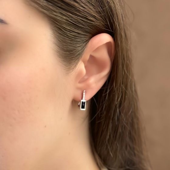 Серебряные серьги с сапфиром 1.362ct, фианитами