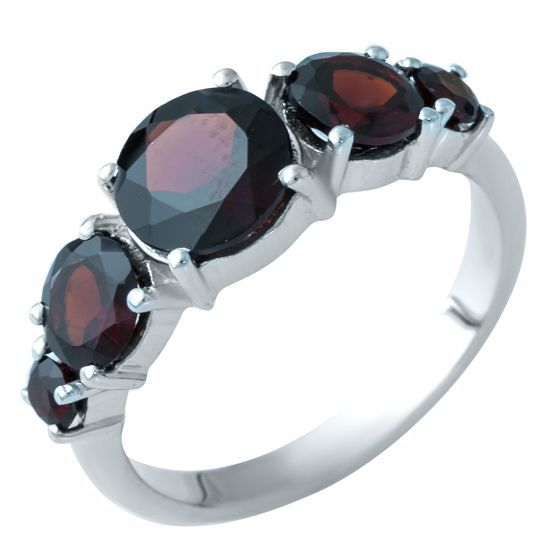 Серебряное кольцо с гранатом 3.02ct