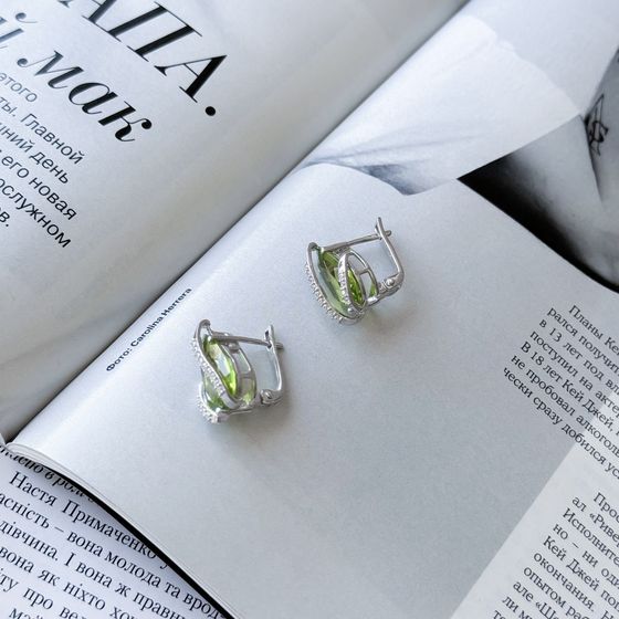 Серебряные серьги с хризолітом 9.628ct