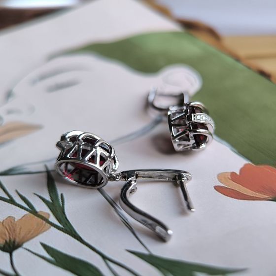 Серебряные серьги с гранатом 8.463ct