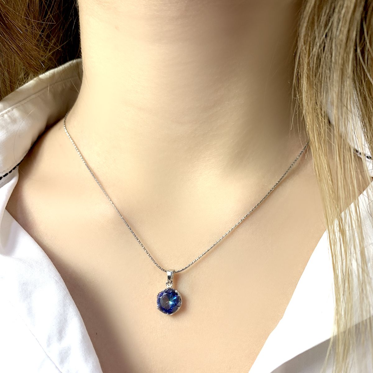 Серебряная подвеска с мистик топазом 2.175ct