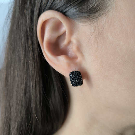 Серебряные серьги с фианитами