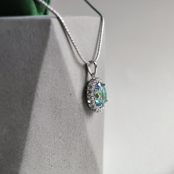 Серебряная подвеска с мистик топазом 2.113ct
