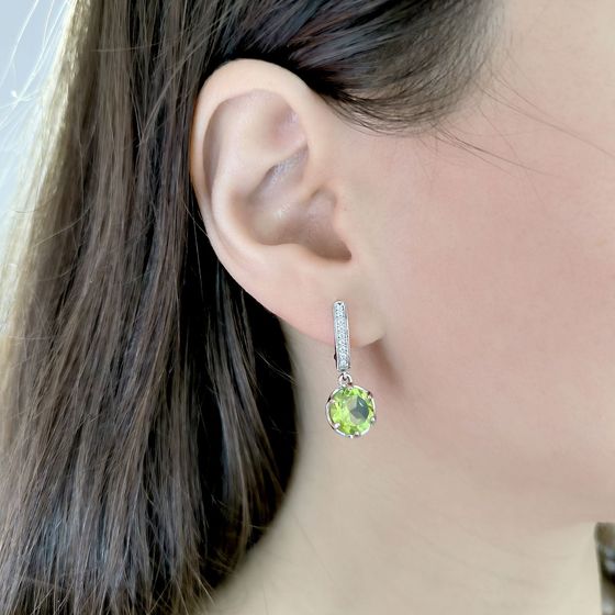Серебряные серьги с хризолітом 5.637ct, фианитами