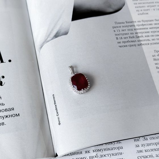 Серебряная подвеска с рубином 7.458ct