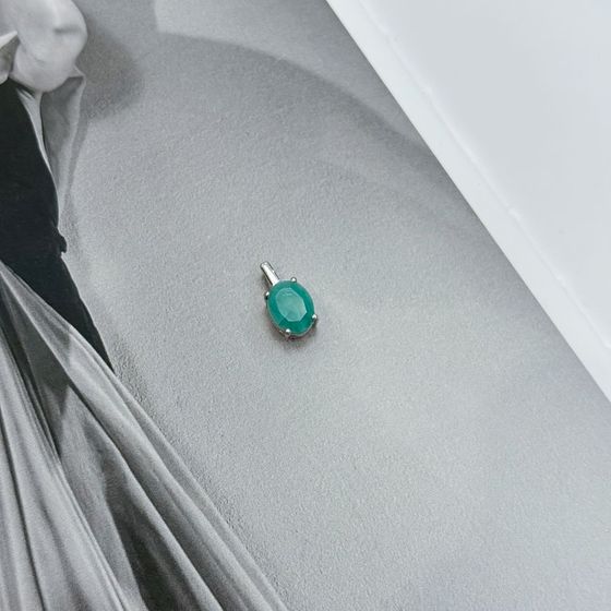 Серебряная подвеска с изумрудом 2.45ct