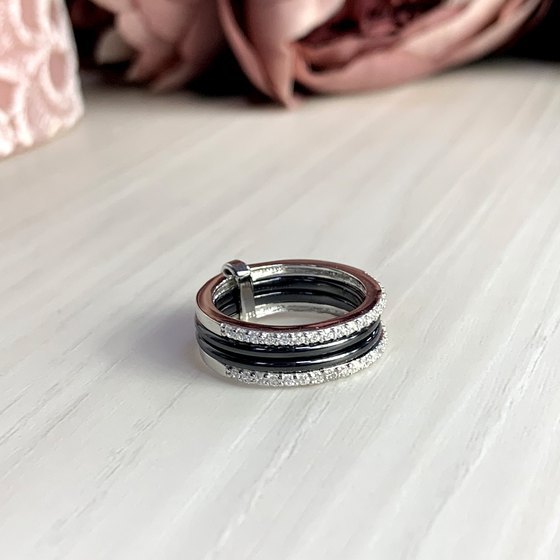 Серебряное кольцо с керамикой