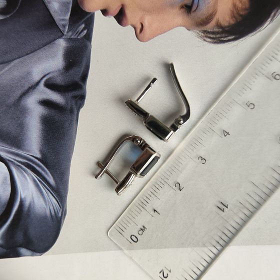 Серебряные серьги с сапфиром nano 2.227ct, фианитами