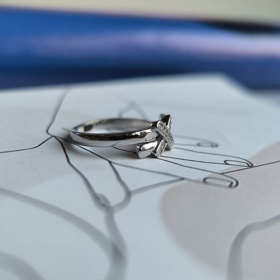 Серебряное кольцо с фианитами