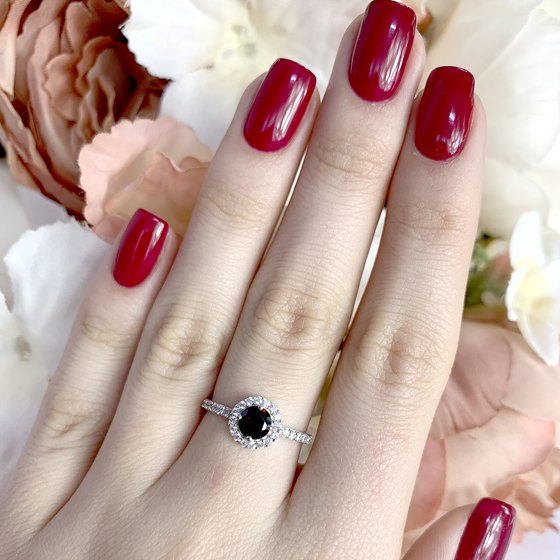 Серебряное кольцо с гранатом 0.957ct