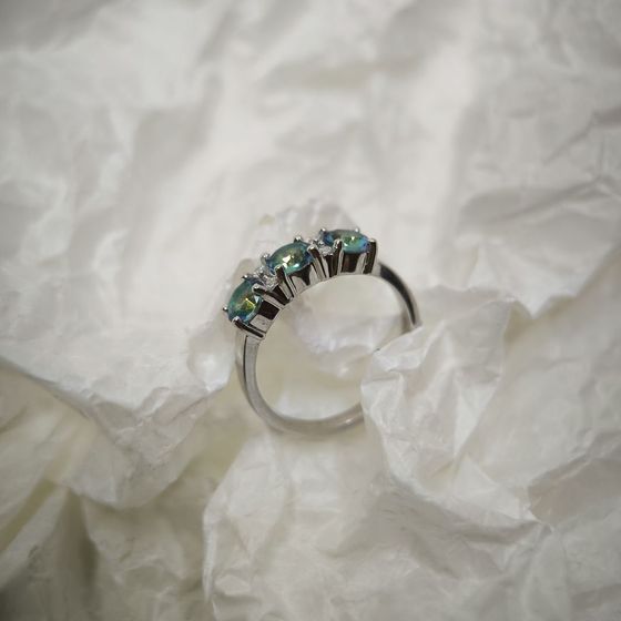 Серебряное кольцо с мистик топазом 1.22ct